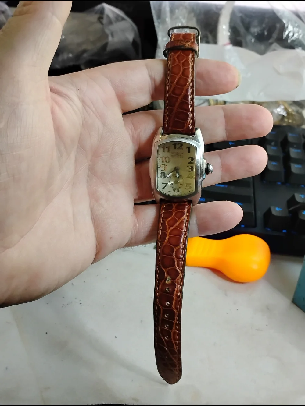 Invicta Silver Case Cream Dial Brown Croc-Pattern Leather Strap Watch
